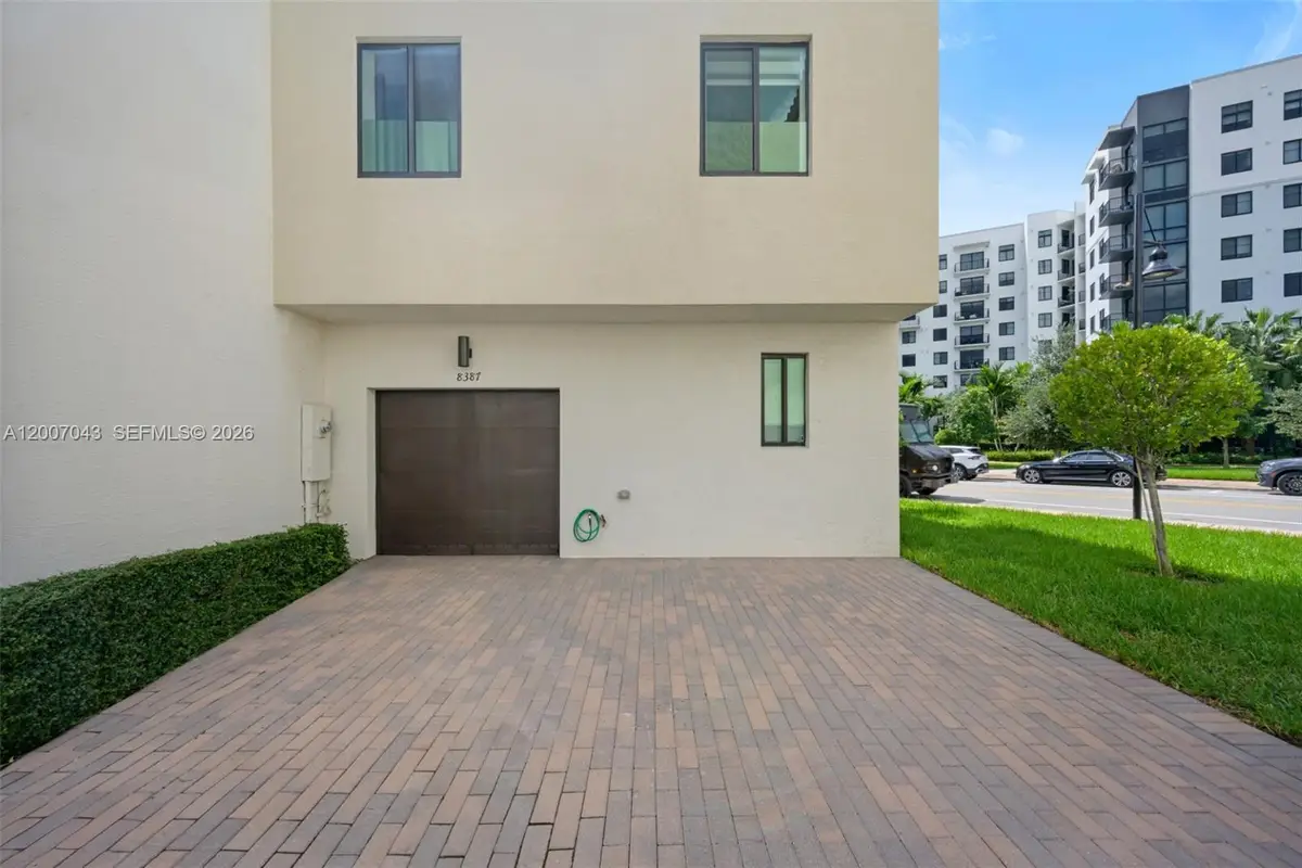 8387 NW 43rd Street, Doral, FL 33166 - #1