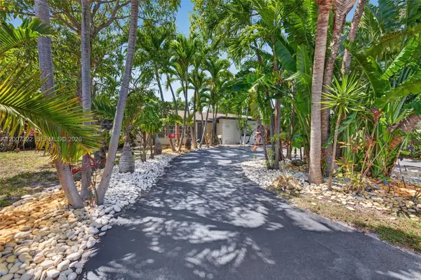 5451 NE 22nd Avenue, Fort Lauderdale, FL 33308