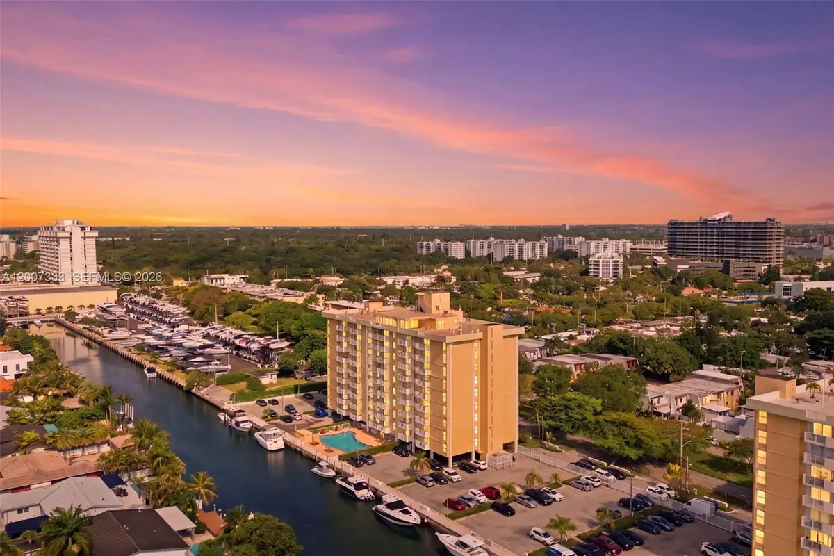 2000 NE 135th Street #PH, North Miami, FL 33181 - #1