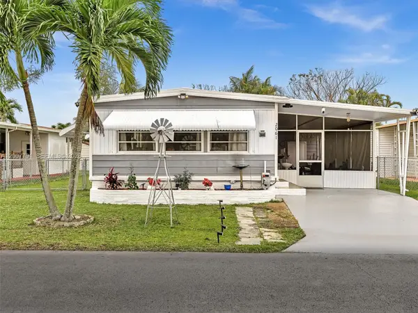 2061 SW 83rd Avenue, Davie, FL 33324