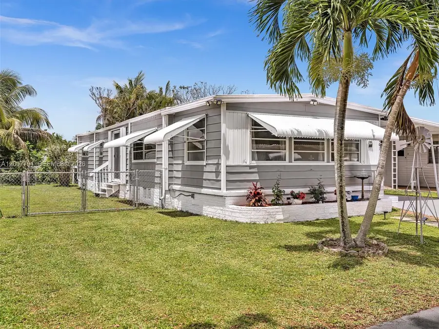 2061 SW 83rd Avenue, Davie, FL 33324 - #3