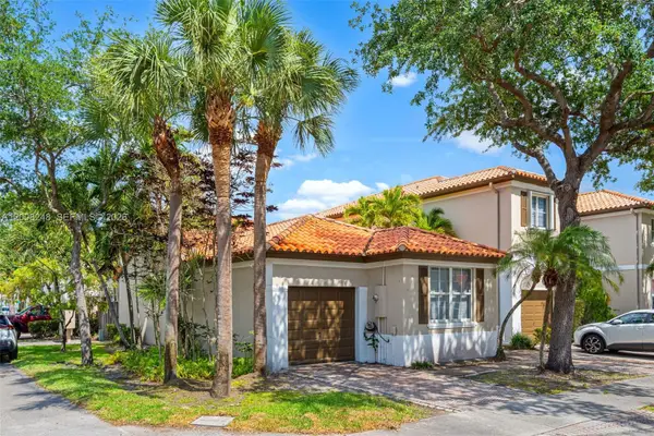 14435 NW 83rd Place, Miami Lakes, FL 33016