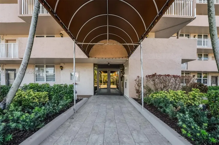 250 Jacaranda Drive #508, Plantation, FL 33324 - #3