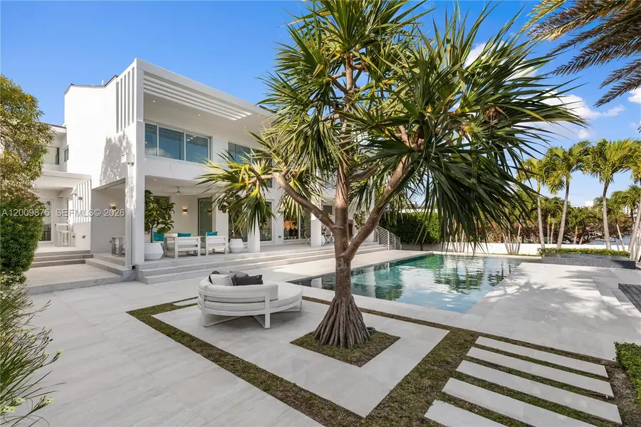 120 Knollwood Drive, Key Biscayne, FL 33149 - #2