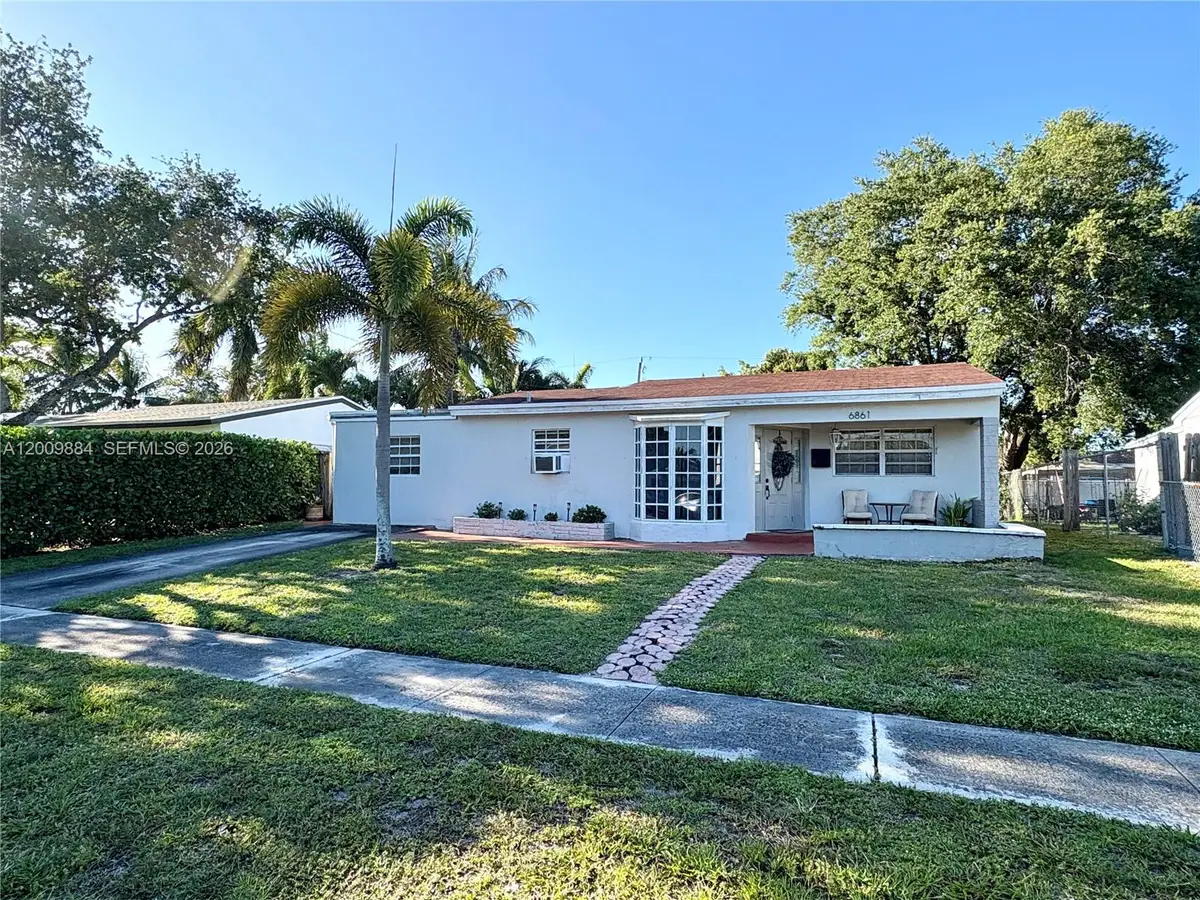 6861 Freedom Street, Hollywood, FL 33024 - #1