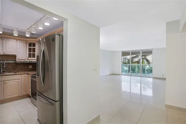 3800 S Ocean Drive #414, Hollywood, FL 33019
