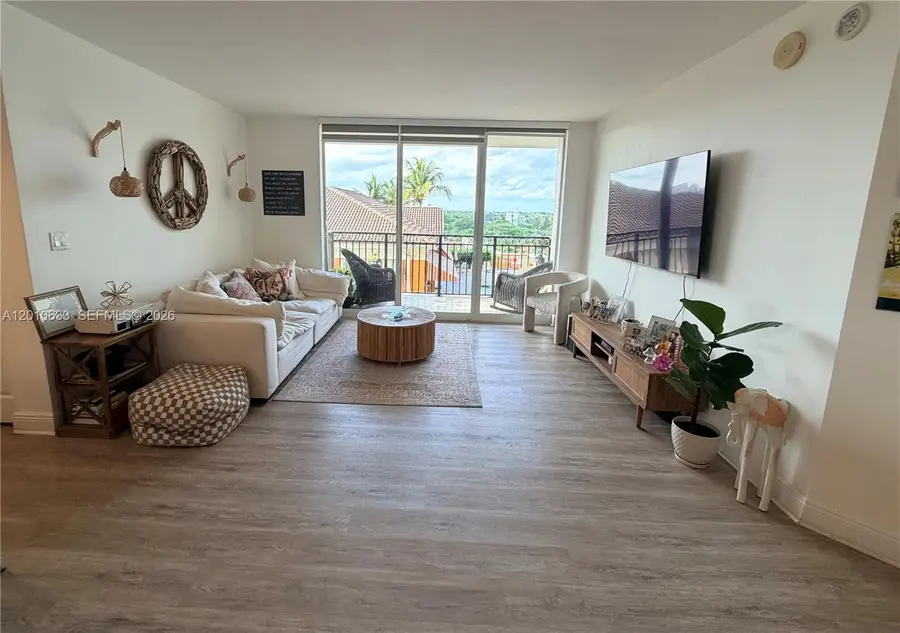 3232 SW 22nd Terrace #910, Miami, FL 33145 - #2