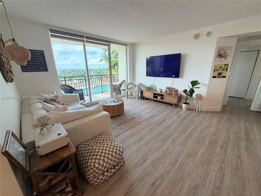 3232 SW 22nd Terrace #910, Miami, FL 33145 - #3