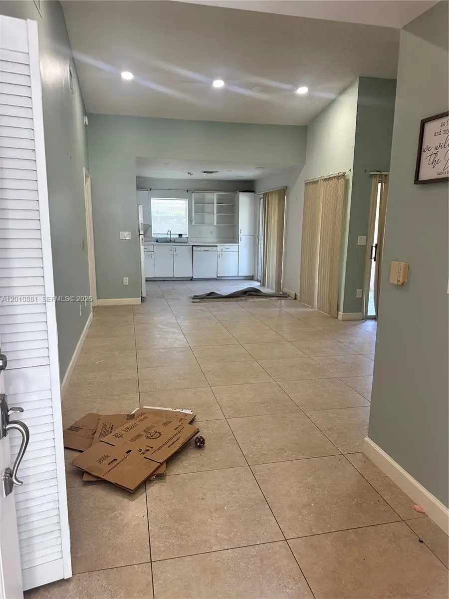 472 SE 22nd Drive, Homestead, FL 33033 - #2