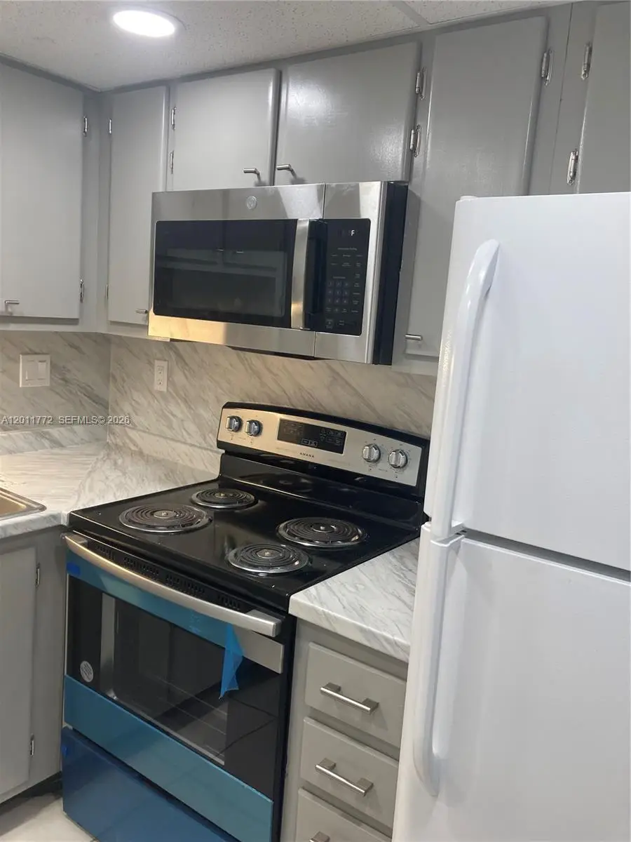 3000 NE 16th Avenue #405, Oakland Park, FL 33334 - #2