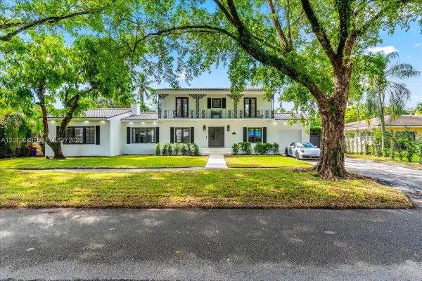 1426 Robbia Avenue, Coral Gables, FL 33146