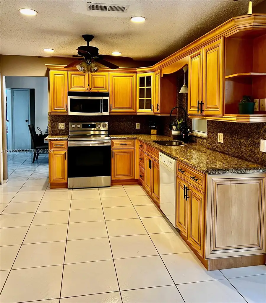 8350 NW 27th Place, Sunrise, FL 33322 - #2