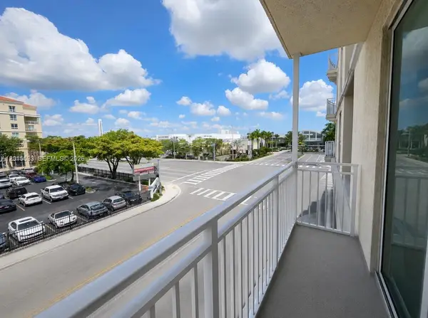 7270 SW 88th Street #B202, Miami, FL 33156