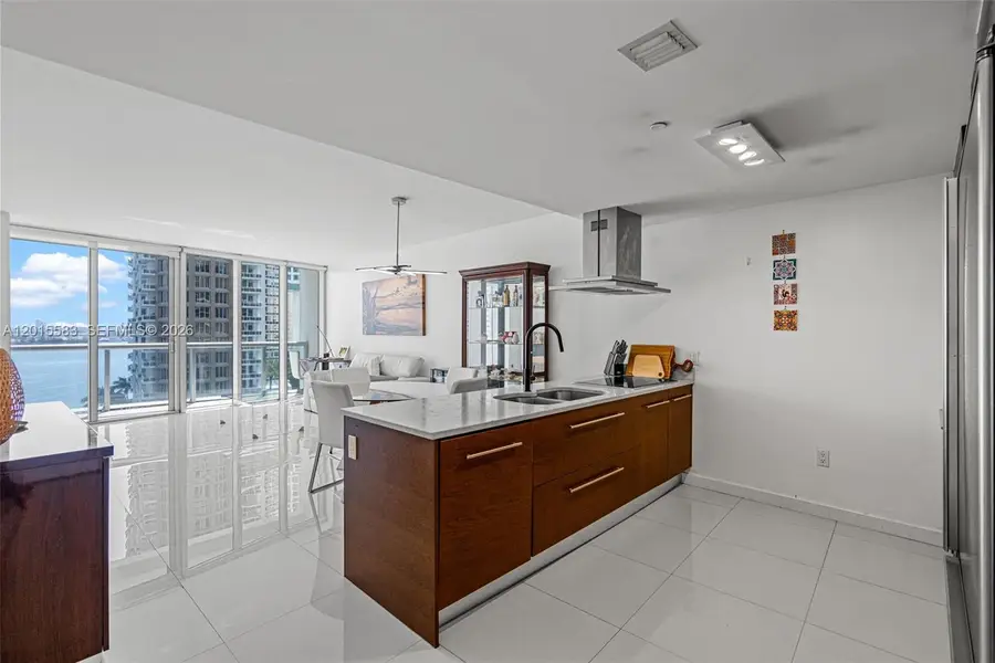 465 Brickell Avenue #1016, Miami, FL 33131 - #3