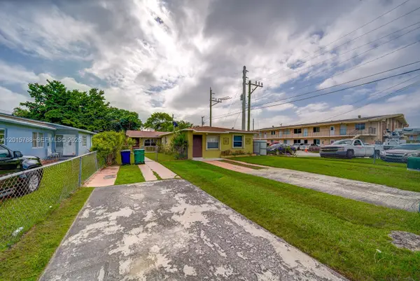 7358 SW 7360 23rd Street, Miami, FL 33155