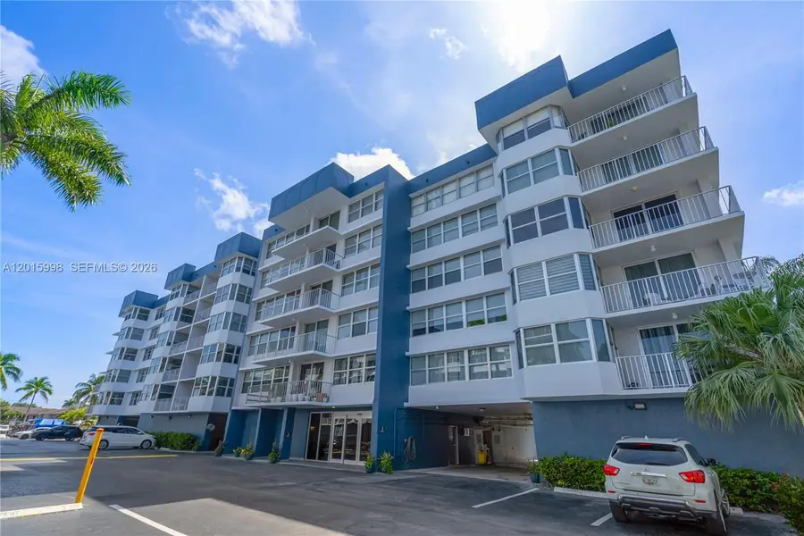 16565 NE 26th Avenue #2B, North Miami Beach, FL 33160 - #3