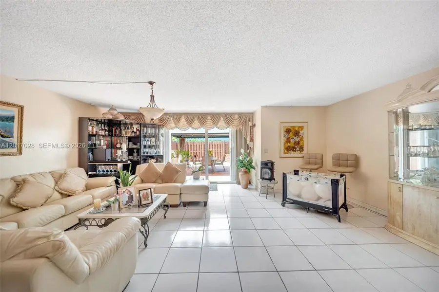 14154 Kendale Lakes Circle, Miami, FL 33183 - #3