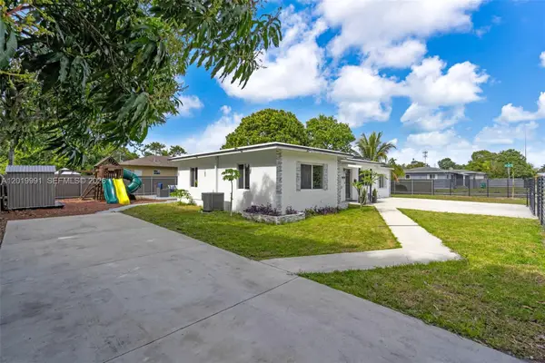 Address Withheld By Seller, Miami, FL 33168