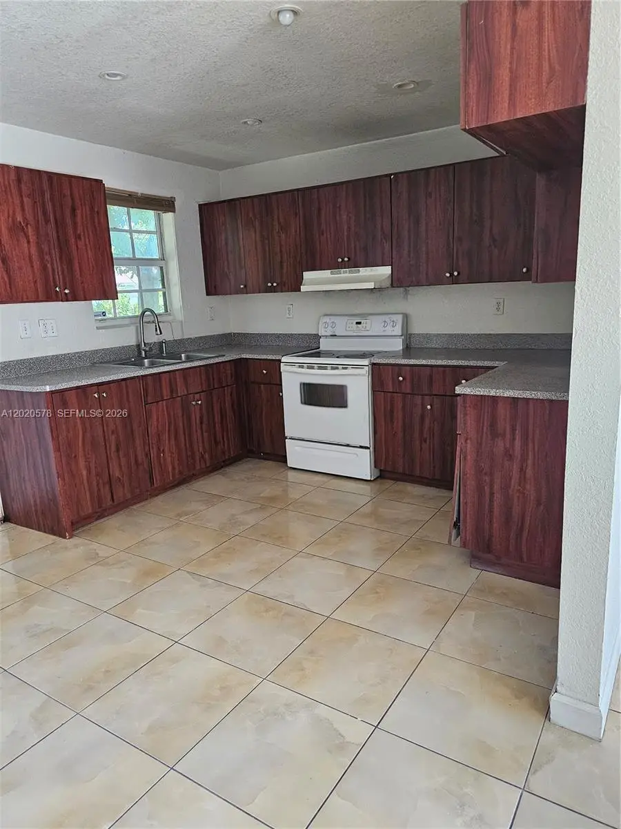 15700 NW 37th Place, Miami Gardens, FL 33054 - #3