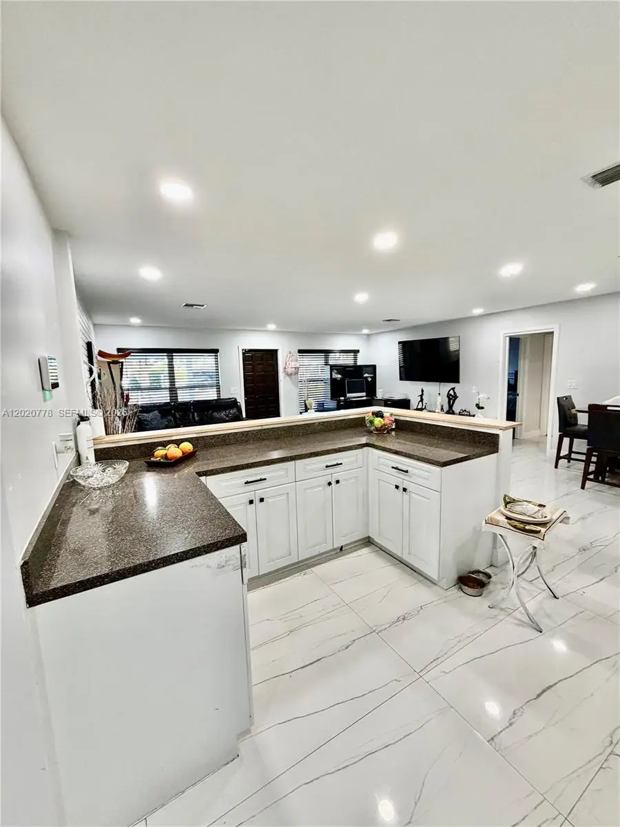 518 NW 47th Court, Oakland Park, FL 33309 - #3