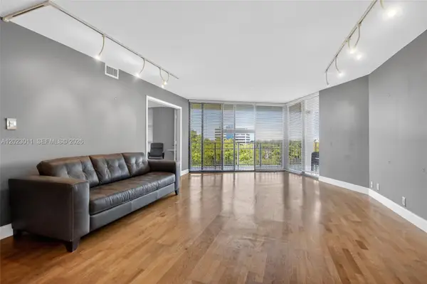 2000 Towerside Terrace #709, Miami, FL 33138