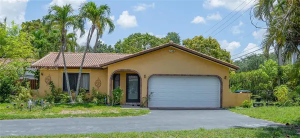 2315 NW 98th Terrace, Coral Springs, FL 33065