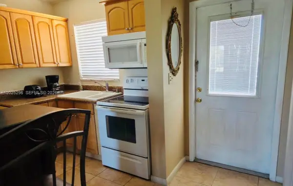 251 S Golf Boulevard #289, Pompano Beach, FL 33064