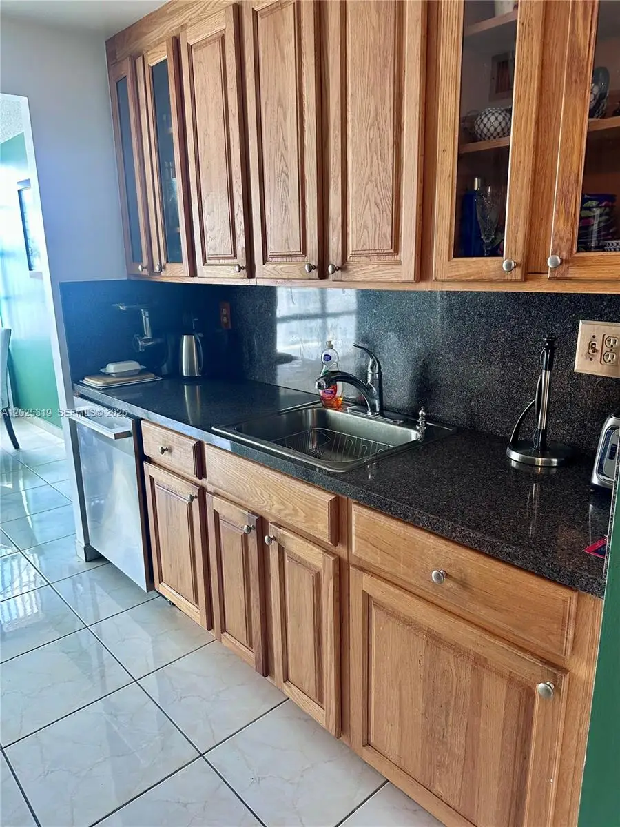 231 174th Street #1905, Sunny Isles Beach, FL 33160 - #2