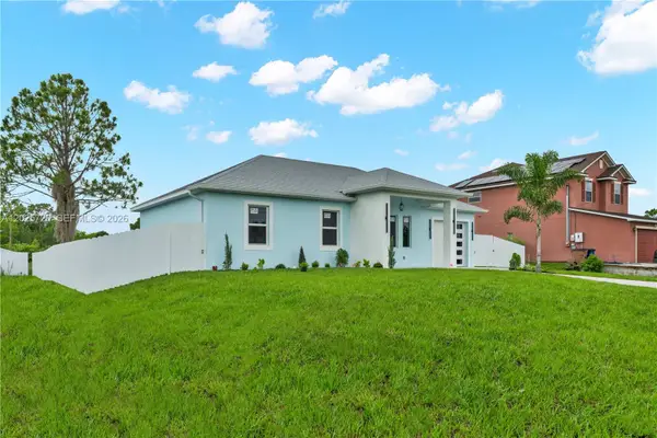 546 E Louisville Street, Lehigh Acres, FL 33974