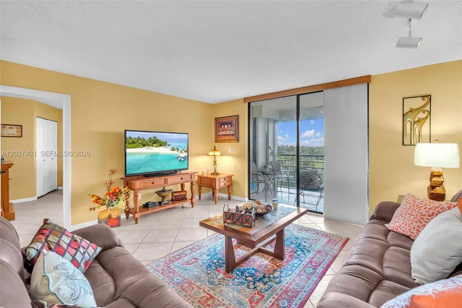 900 Saint Charles Place #PH9, Pembroke Pines, FL 33026 - #2