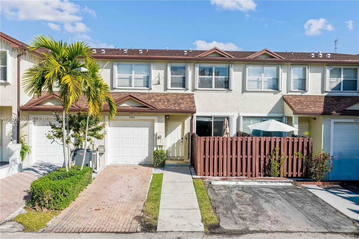 9581 SW 3rd Street, Pembroke Pines, FL 33025 - #1