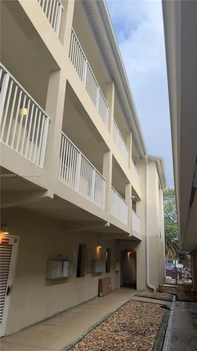 1025 SW 7th Avenue #6, Miami, FL 33130 - #2