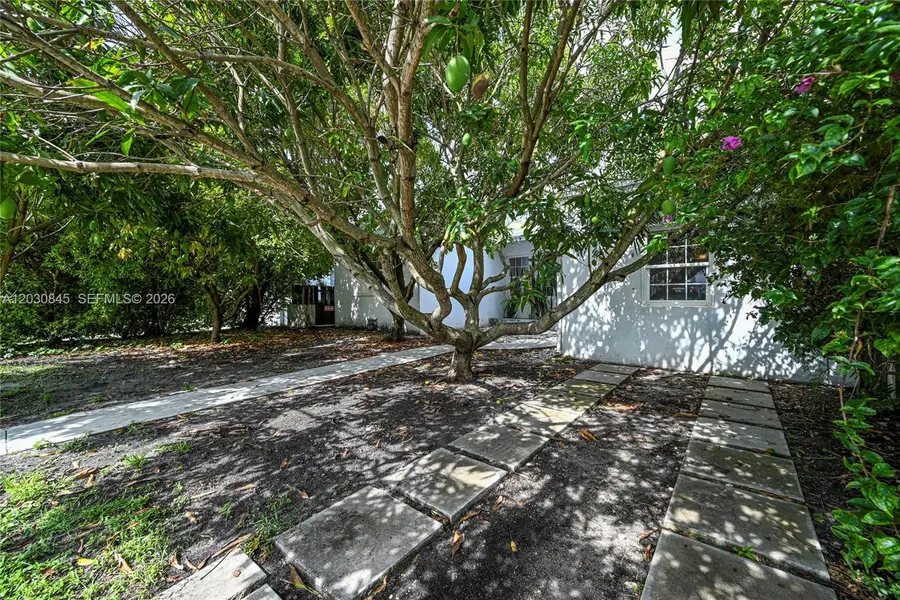 8942 Carlyle Avenue, Surfside, FL 33154 - #3