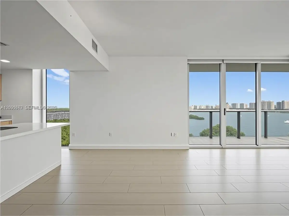 16385 Biscayne Boulevard #1615, North Miami Beach, FL 33160 - #1