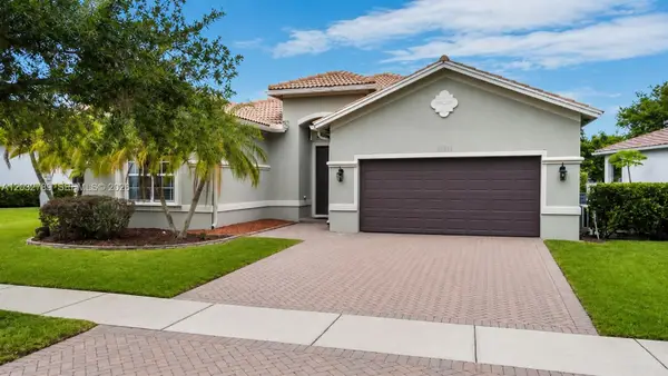 19301 Seneca Avenue, Weston, FL 33332