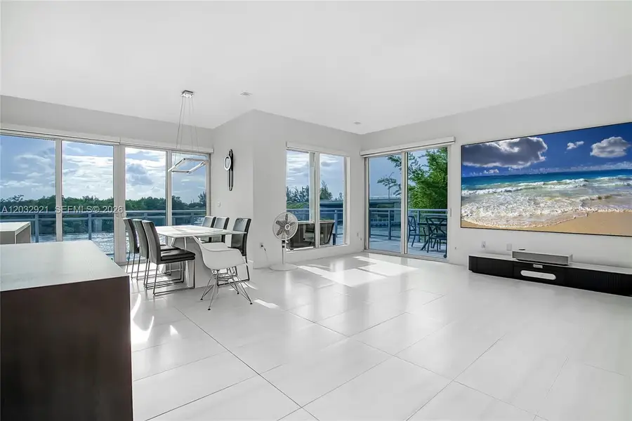Address Withheld By Seller, Hollywood, FL 33019 - #2