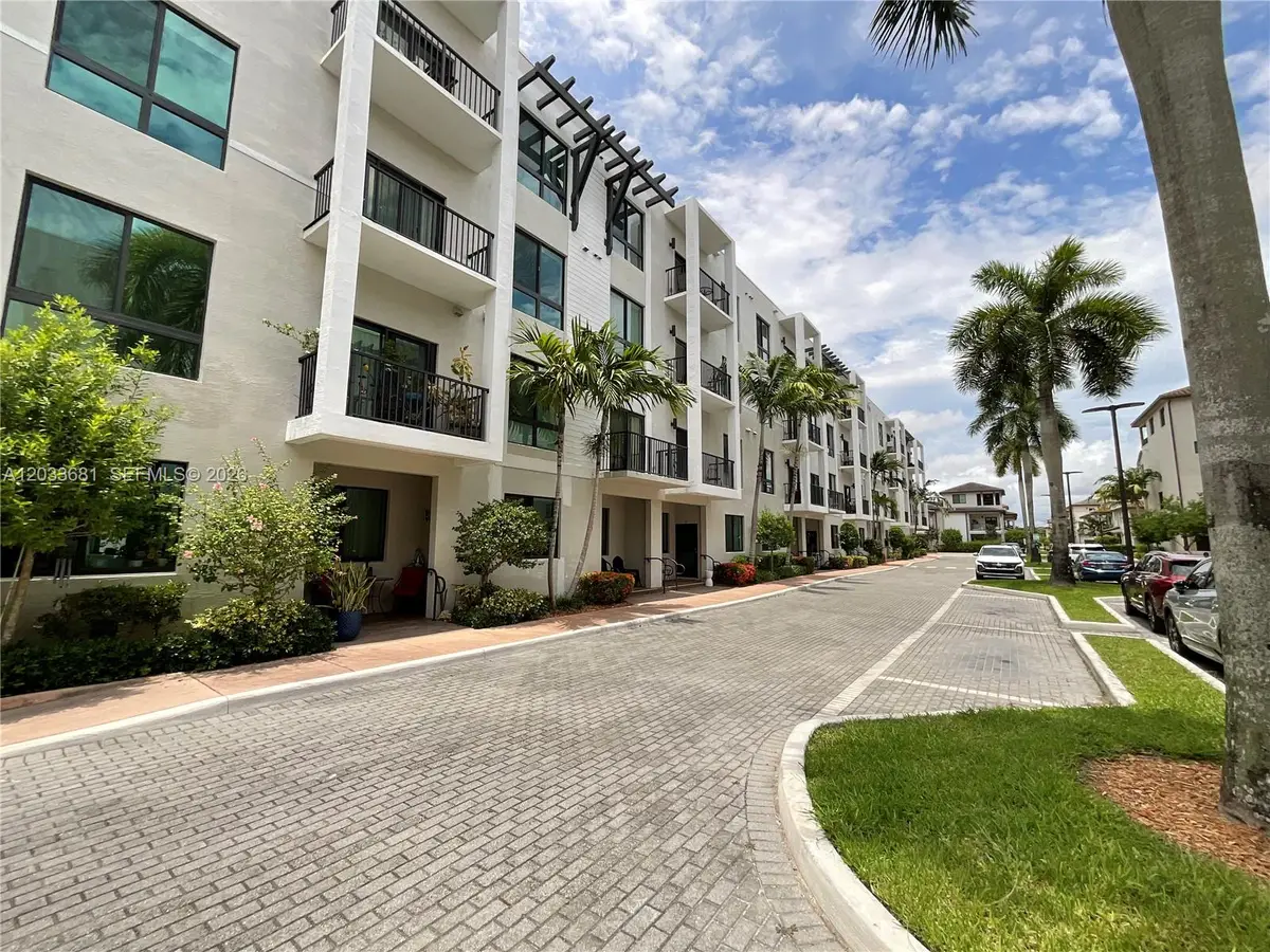4700 NW 84th Avenue #15, Doral, FL 33166 - #1