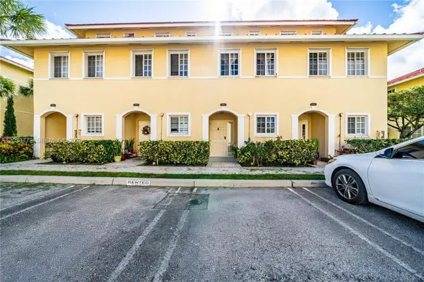 2040 NE 167 Th 3-128 #3-128, North Miami Beach, FL 33162