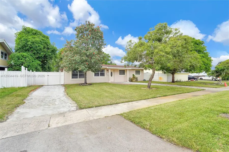4431 NW 36th Court, Lauderdale Lakes, FL 33319 - #2