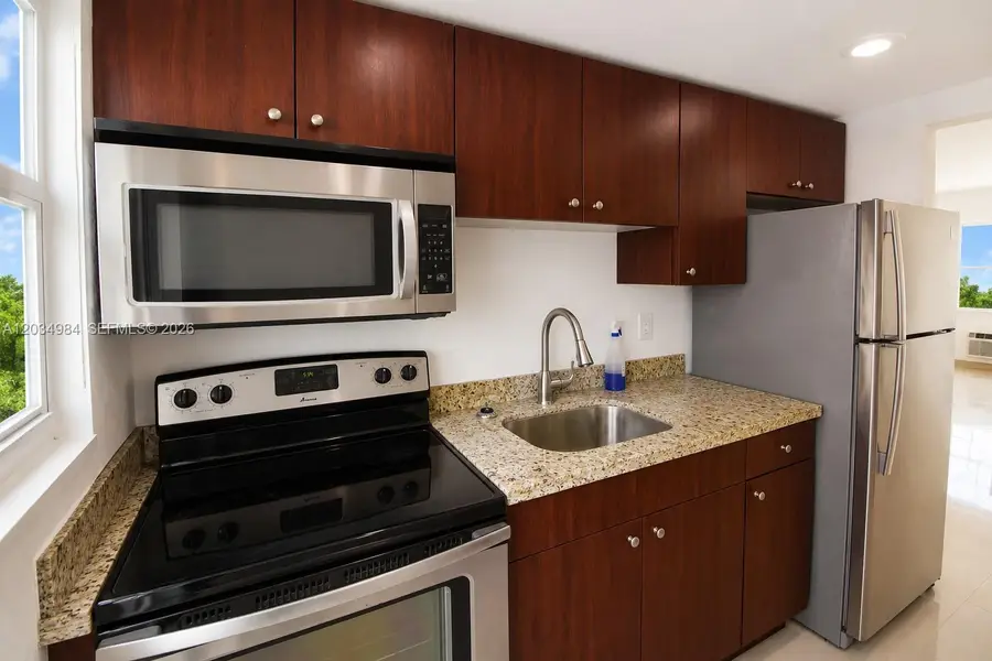 3550 SW 9th Terrace #8B, Miami, FL 33135 - #3