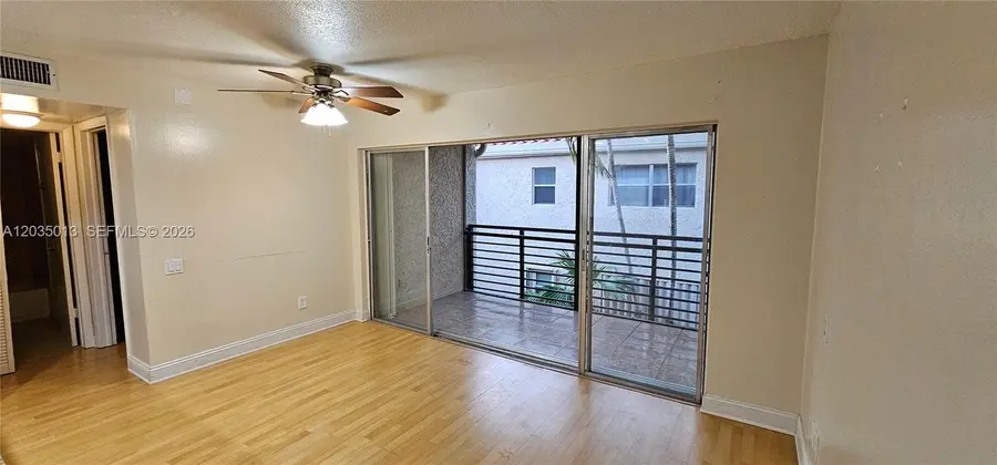 5352 NE 6th Avenue #G9, Oakland Park, FL 33334 - #3