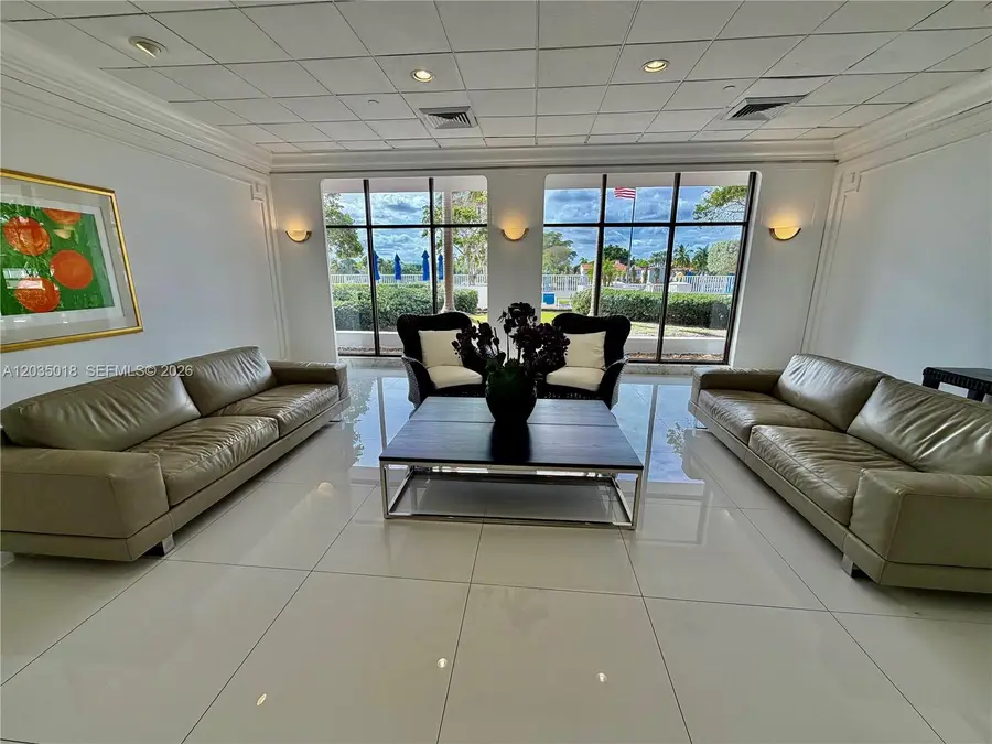 5700 Collins Avenue #14M, Miami Beach, FL 33140 - #2