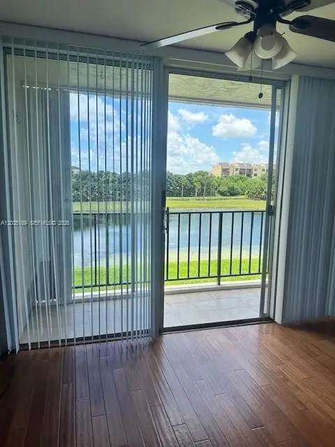 870 NW 87th Avenue #302, Miami, FL 33172 - #2