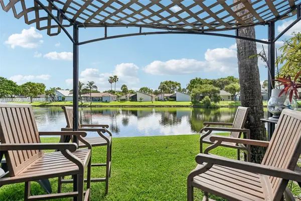 207 NW 45th Avenue, Deerfield Beach, FL 33442