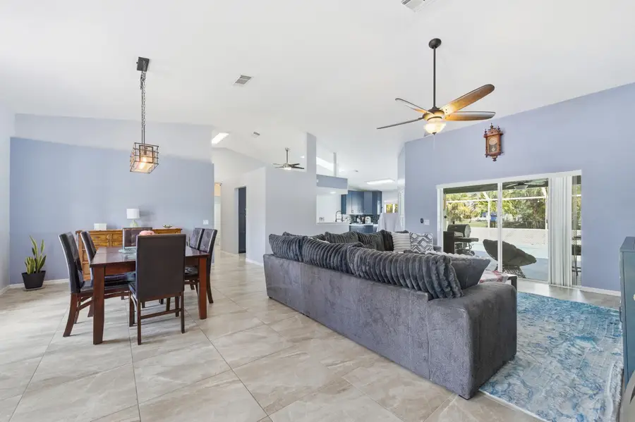 2537 SE Hallahan, Port Saint Lucie, FL 34952 - #3