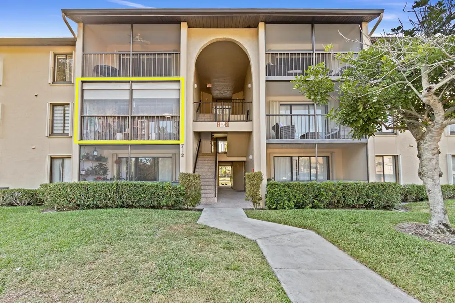 712 Sunny Pine Way #E2, Greenacres, FL 33415 - #2