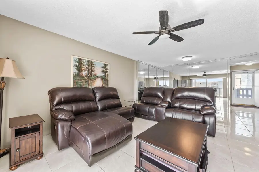 170 SE 5th #Apt 505, Dania Beach, FL 33004 - #3