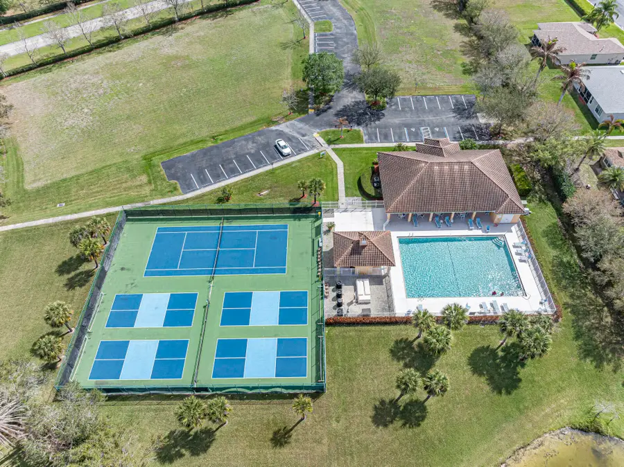 753 SW Fortunella Cir Circle Sw, Vero Beach, FL 32968 - #2