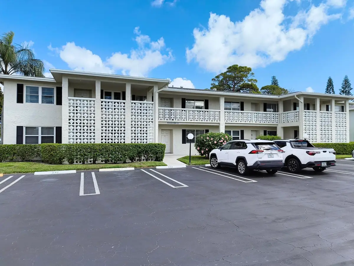 1020 Silk Oak Terrace, Delray Beach, FL 33445 - #1