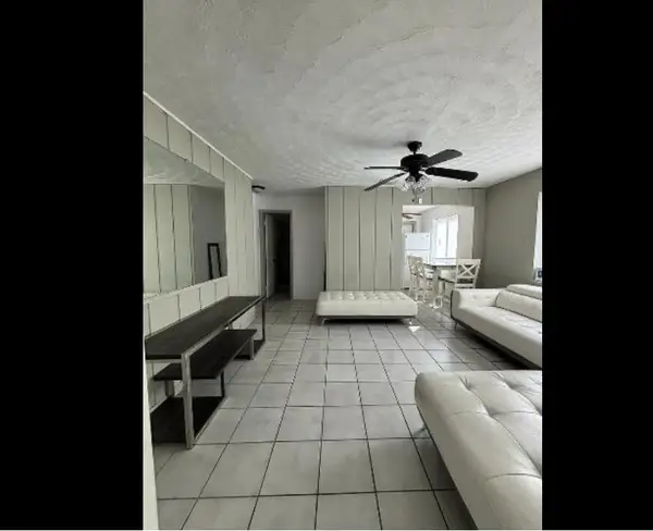 6450 Oak Street, Hollywood, FL 33024